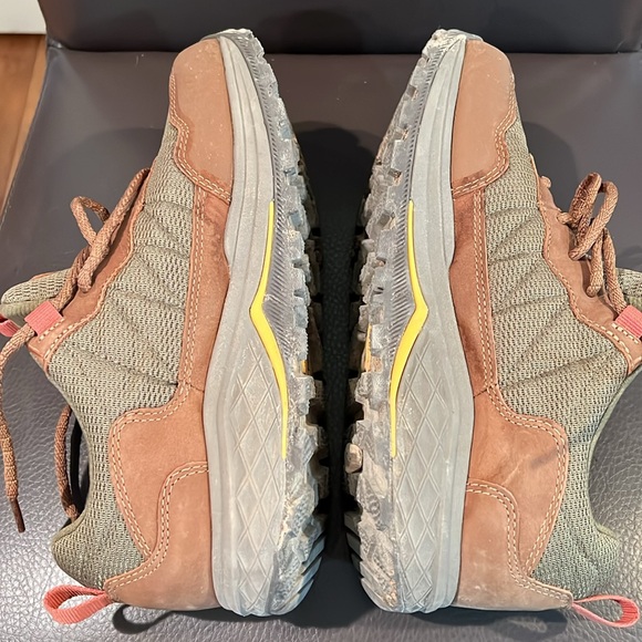 Teva Ridgeview size 8.5 low hiking shoes - Picture 8 of 11